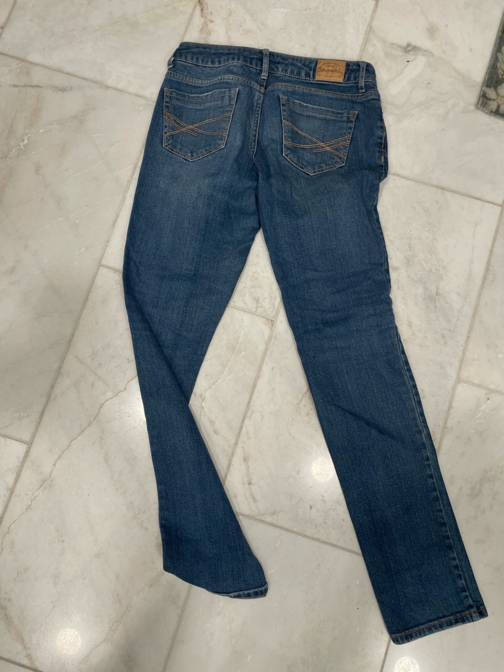 Aeropostale Women's Skinny Jeans - Dark Blue Denim size 0